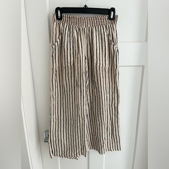 Billabong Flowy Cropped Swimsuit Coverup Pants - Picture 1 of 4